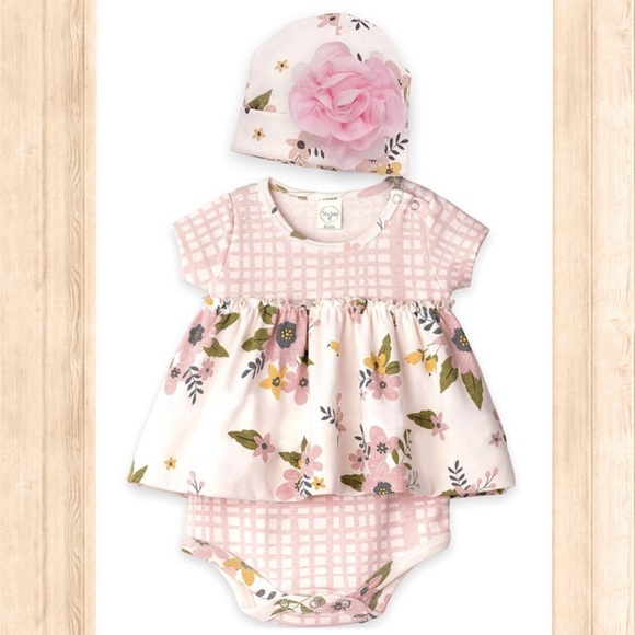▪️Blush Floral Skirted Bodysuit and Beanie - Picture 2 of 3